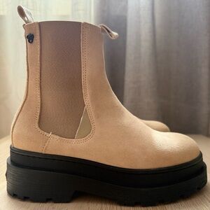 Scotch & Soda Tan Suede Chelsea Platform Booties